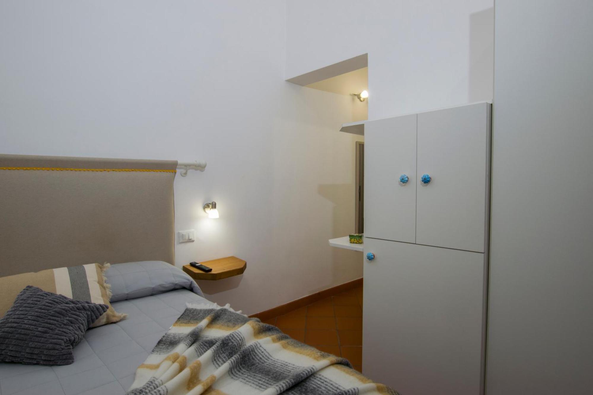 Capo Rama Suites & Rooms Terrasini Esterno foto